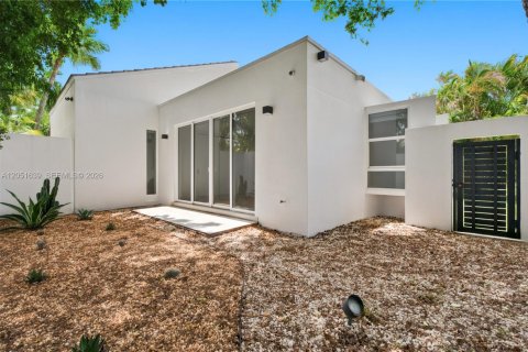 Casa en venta en Miami, Florida, 5 dormitorios, 484.76 m2 № 2186198 - foto 26
