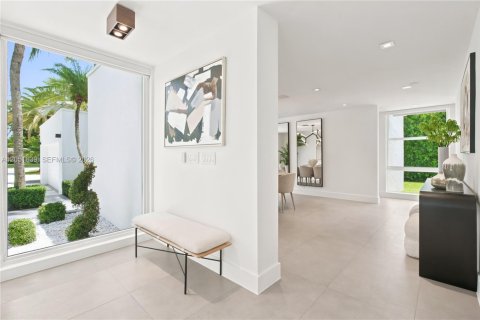 Casa en venta en Miami, Florida, 5 dormitorios, 484.76 m2 № 2186198 - foto 4
