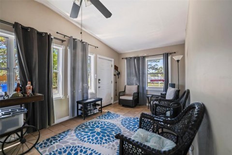 Casa en venta en Saint Petersburg, Florida, 3 dormitorios, 96.15 m2 № 1648065 - foto 18