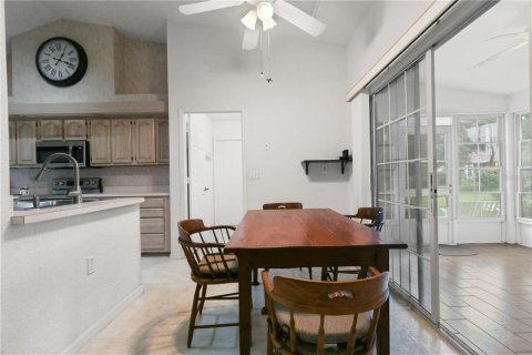 House in Ocala, Florida 3 bedrooms, 153.66 sq.m. № 2150602 - photo 12