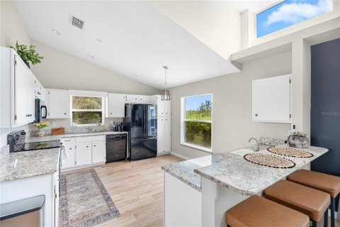 House in Bradenton, Florida 3 bedrooms, 153.1 sq.m. № 2236182 - photo 12