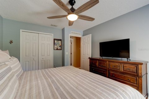 House in Deltona, Florida 3 bedrooms, 186.36 sq.m. № 1898470 - photo 17