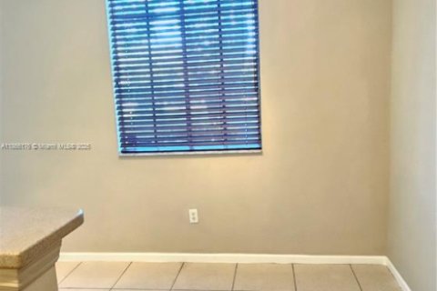 Townhouse in Riviera Beach, Florida 3 bedrooms, 128.11 sq.m. № 1896623 - photo 30