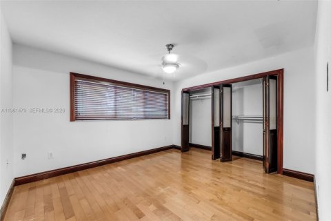 Купить виллу или дом в Саут-Майами, Флорида 5 спален, 281.12м2, № 2024471 - фото 25