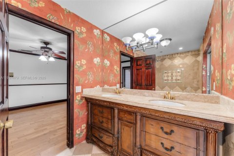 Купить виллу или дом в Саут-Майами, Флорида 5 спален, 281.12м2, № 2024471 - фото 21