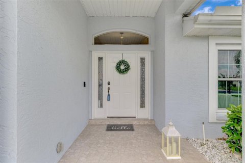 Villa ou maison à vendre à North Port, Floride: 2 chambres, 185.25 m2 № 1902241 - photo 4