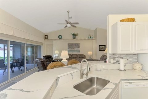 Villa ou maison à vendre à North Port, Floride: 2 chambres, 185.25 m2 № 1902241 - photo 24