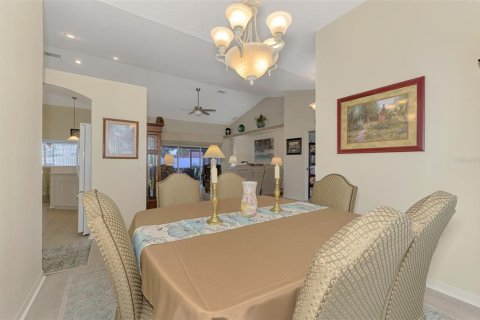 Villa ou maison à vendre à North Port, Floride: 2 chambres, 185.25 m2 № 1902241 - photo 16
