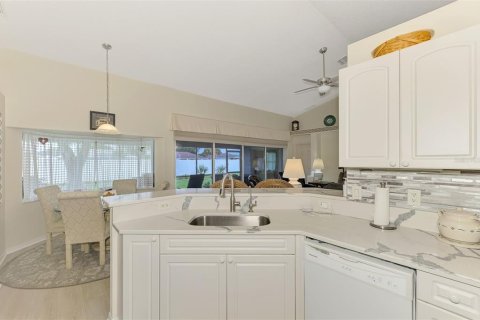 Villa ou maison à vendre à North Port, Floride: 2 chambres, 185.25 m2 № 1902241 - photo 25
