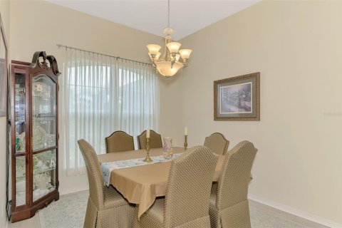 Villa ou maison à vendre à North Port, Floride: 2 chambres, 185.25 m2 № 1902241 - photo 15