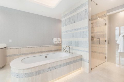 Copropriété à vendre à West Palm Beach, Floride: 4 chambres, 412.11 m2 № 2087752 - photo 18