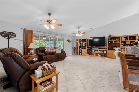 House in Okeechobee, Florida 3 bedrooms, 185.43 sq.m. № 2082020 - photo 24