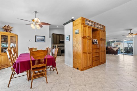 House in Okeechobee, Florida 3 bedrooms, 185.43 sq.m. № 2082020 - photo 22