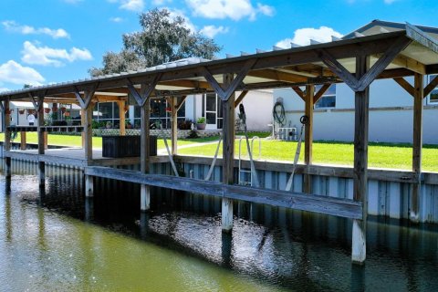 House in Okeechobee, Florida 3 bedrooms, 185.43 sq.m. № 2082020 - photo 12