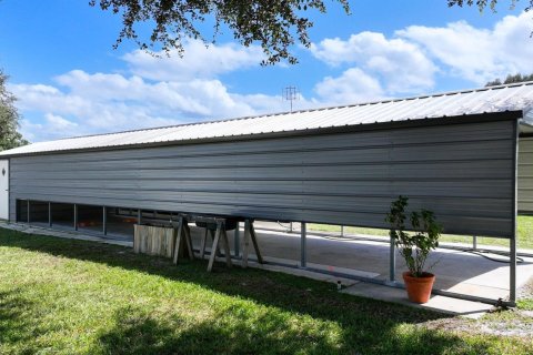 House in Okeechobee, Florida 3 bedrooms, 185.43 sq.m. № 2082020 - photo 16