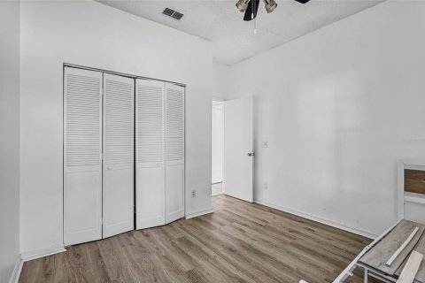 House in Orlando, Florida 4 bedrooms, 158.68 sq.m. № 1885401 - photo 16