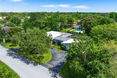 Купить виллу или дом в Пальметто-Бей, Флорида 3 спальни, 147.9м2, № 1948286 - фото 30