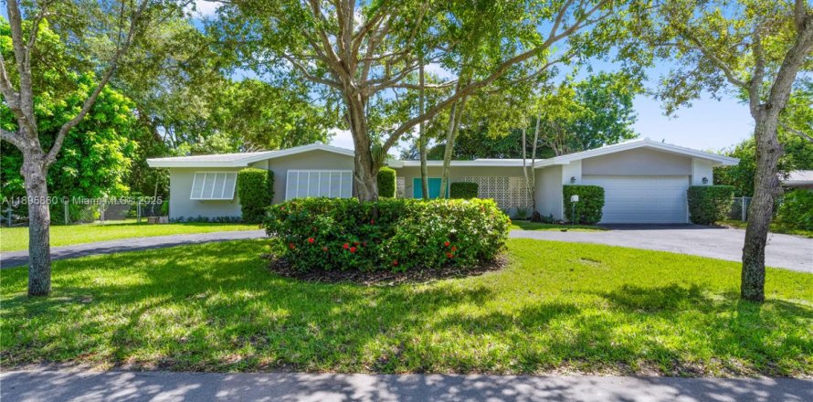 Дом в Пальметто-Бей, Флорида 3 спальни, 147.9м2 № 1948286