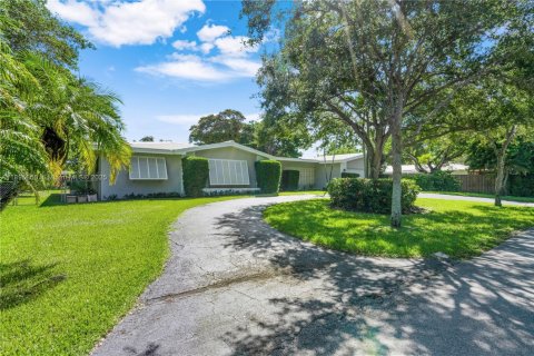 Купить виллу или дом в Пальметто-Бей, Флорида 3 спальни, 147.9м2, № 1948286 - фото 29