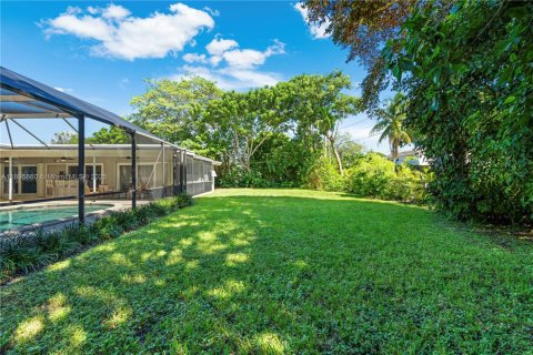 Купить виллу или дом в Пальметто-Бей, Флорида 3 спальни, 147.9м2, № 1948286 - фото 28