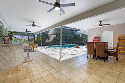 Купить виллу или дом в Пальметто-Бей, Флорида 3 спальни, 147.9м2, № 1948286 - фото 3