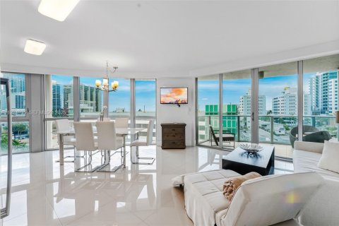 Copropriété à vendre à Miami Beach, Floride: 2 chambres, 104.79 m2 № 1983081 - photo 6