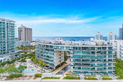 Condo à Miami Beach, Floride, 2 chambres  № 1983081