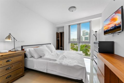 Copropriété à vendre à Miami Beach, Floride: 2 chambres, 104.79 m2 № 1983081 - photo 20