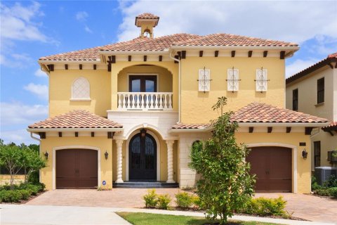 House in Four Corners, Florida 8 bedrooms, 741.36 sq.m. № 2206124