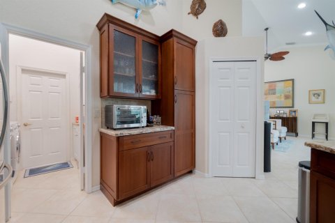Купить виллу или дом в Сент-Луси, Флорида 11 комнат, 241.27м2, № 2086797 - фото 11