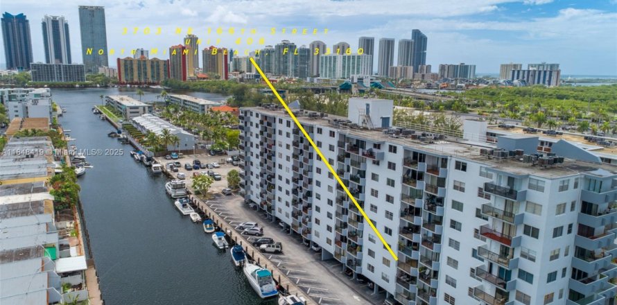 Condo à North Miami Beach, Floride, 2 chambres  № 2057620