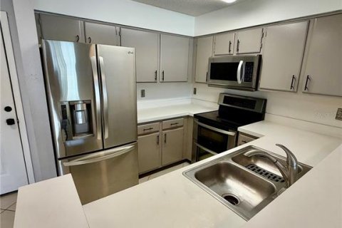 Copropriété à louer à Clearwater, Floride: 1 chambre, 66.98 m2 № 2412584 - photo 3