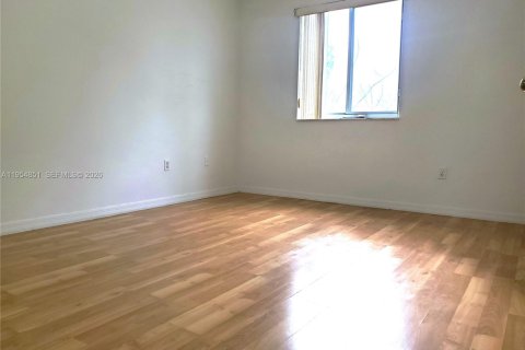 Touwnhouse à louer à Sweetwater, Floride: 3 chambres, 139.35 m2 № 2010985 - photo 12