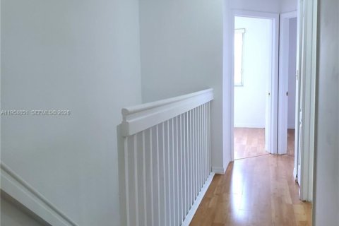 Touwnhouse à louer à Sweetwater, Floride: 3 chambres, 139.35 m2 № 2010985 - photo 11