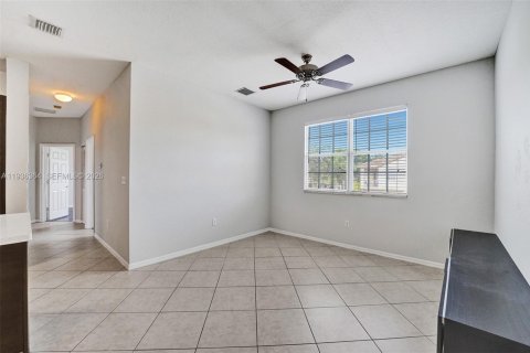 Снять в аренду квартиру в Мирамар, Флорида 2 спальни, 96.25м2, № 1998454 - фото 12