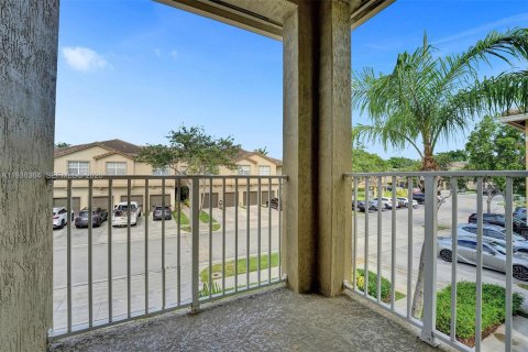 Снять в аренду квартиру в Мирамар, Флорида 2 спальни, 96.25м2, № 1998454 - фото 5