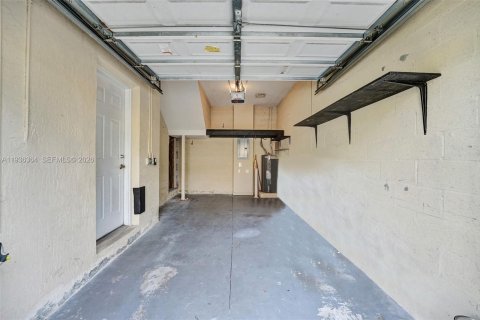 Снять в аренду квартиру в Мирамар, Флорида 2 спальни, 96.25м2, № 1998454 - фото 6