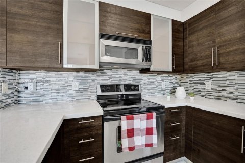 Снять в аренду квартиру в Мирамар, Флорида 2 спальни, 96.25м2, № 1998454 - фото 29