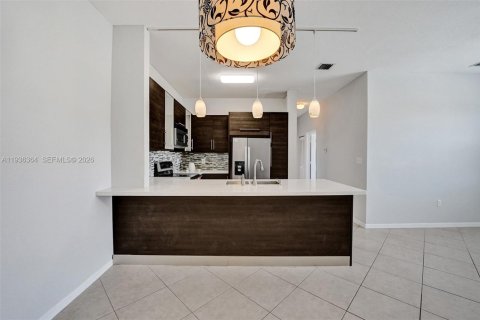 Снять в аренду квартиру в Мирамар, Флорида 2 спальни, 96.25м2, № 1998454 - фото 14