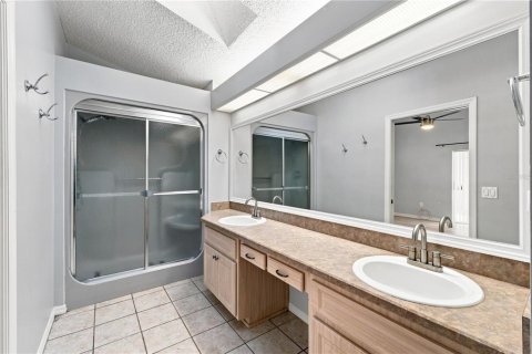 Villa ou maison à vendre à Spring Hill, Floride: 2 chambres, 119.19 m2 № 2347324 - photo 8