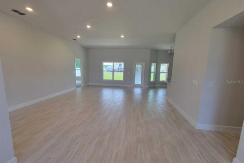 House in Ocala, Florida 4 bedrooms, 211.91 sq.m. № 1869430 - photo 15