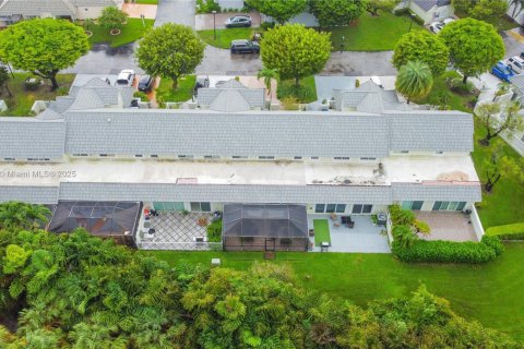 Villa ou maison à vendre à Doral, Floride: 3 chambres, 187.11 m2 № 1941819 - photo 21