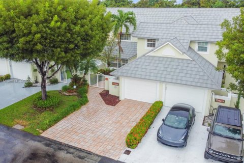 Villa ou maison à vendre à Doral, Floride: 3 chambres, 187.11 m2 № 1941819 - photo 14