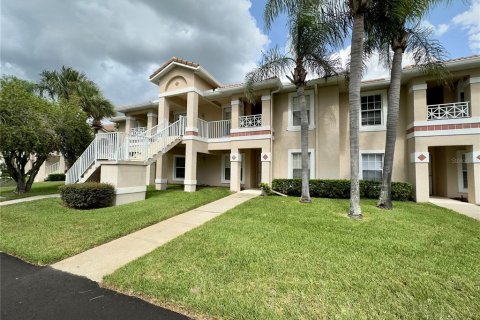 Condominio en alquiler en Orlando, Florida, 2 dormitorios, 94.11 m2 № 1901682 - foto 1