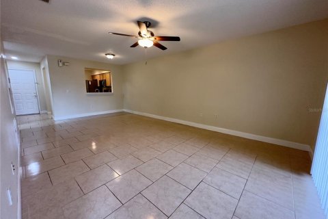 Condominio en alquiler en Orlando, Florida, 2 dormitorios, 94.11 m2 № 1901682 - foto 6