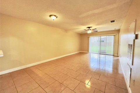 Condominio en alquiler en Orlando, Florida, 2 dormitorios, 94.11 m2 № 1901682 - foto 5