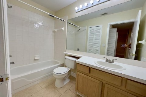 Condominio en alquiler en Orlando, Florida, 2 dormitorios, 94.11 m2 № 1901682 - foto 11