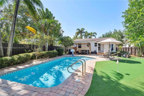 House in Fort Lauderdale, Florida 2 bedrooms, 79.71 sq.m. № 1875351 - photo 21
