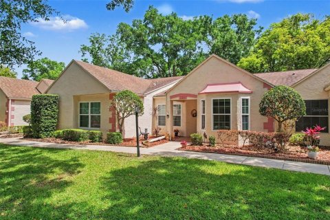 Condominio en Port Richey, Florida, 2 dormitorios № 2118112
