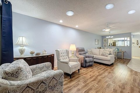 Condominio en venta en Port Richey, Florida, 2 dormitorios, 96.34 m2 № 2118112 - foto 13
